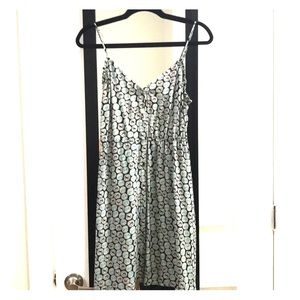 Beautiful patterned dress!